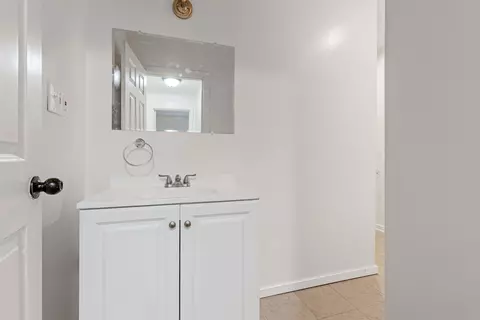 1214 Samuelson Rd, Rockford, IL 61109 photo 7