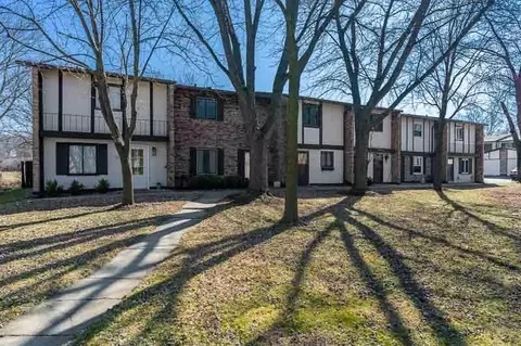 3267 Kimball Rd, Rockford, IL 61114
