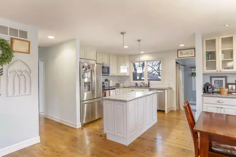 616 N Davis St, Davis, IL 61019 photo 4