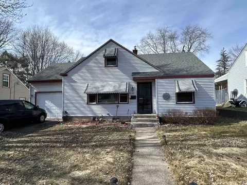 1703 Sexton St, Rockford, IL 61108