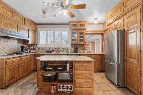 2602 E State St, Rockford, IL 61107 photo 7