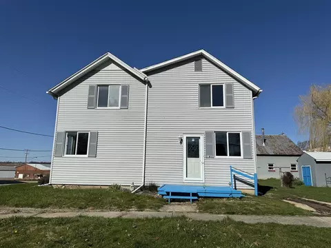 Exterior - 104 Calvert Ave, Chadwick, IL 61014 photo 2 of 6