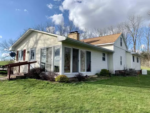 Exterior - 6569 S Speer Rd, Hanover, IL 61041 photo 1 of 16
