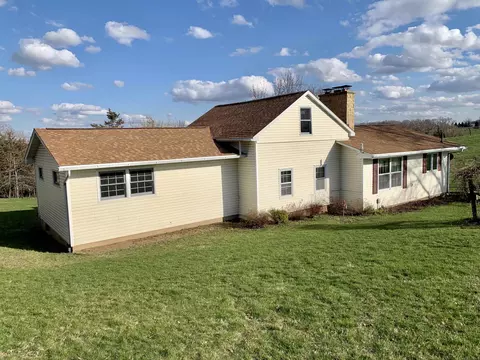 Exterior - 6569 S Speer Rd, Hanover, IL 61041 photo 2 of 16