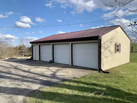 Exterior - 6569 S Speer Rd, Hanover, IL 61041 photo 4 of 16