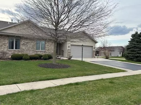 209 Pebbles Ave, Belvidere, IL 61008