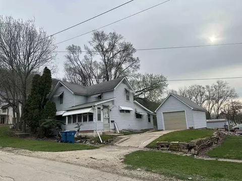 16 Chauncy, Savanna, IL 61074