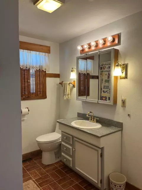 2030 Hillsdown Dr, Davis, IL 61019 photo 4