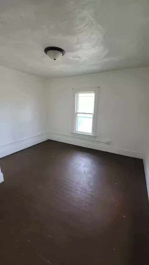 216 E Washington, Freeport, IL 61032 photo 7