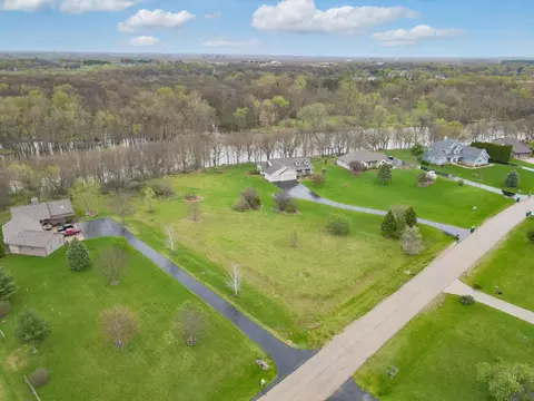 L40 S Edgewater, Rock, WI 53511
