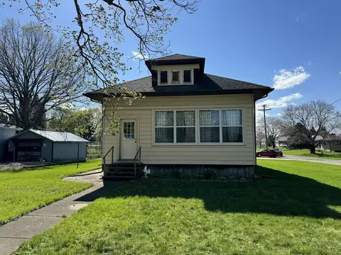 Exterior - 430 N Main St, Chadwick, IL 61014 photo 2 of 6
