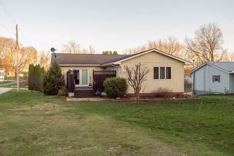 115 Hester St, Warren, IL 61087