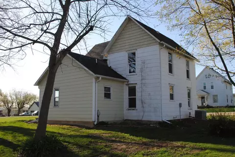 Exterior - 312 E 2nd St, Leaf River, IL 61047 photo 10 of 13