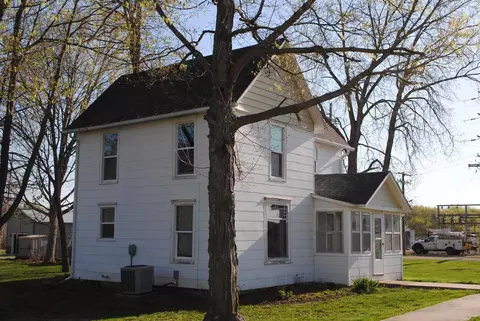 Exterior - 312 E 2nd St, Leaf River, IL 61047 photo 9 of 13