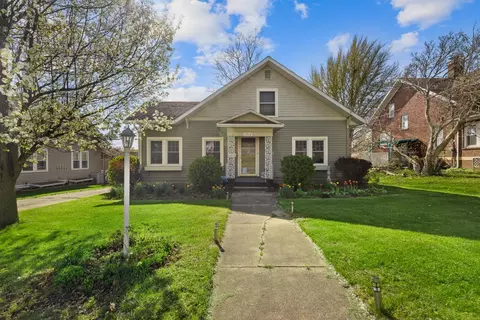 Exterior - 1312 S Walnut Ave, Freeport, IL 61032 photo 4 of 8