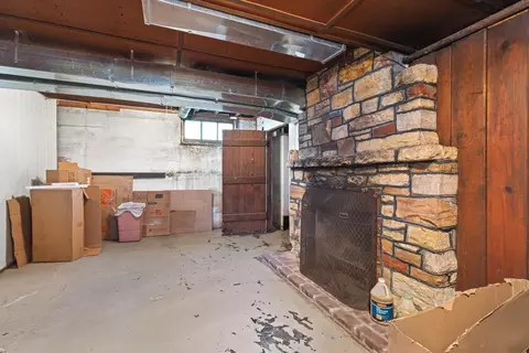 Exterior - 1312 S Walnut Ave, Freeport, IL 61032 photo 6 of 8