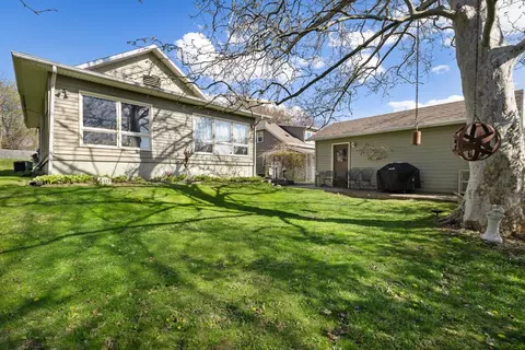 Exterior - 1312 S Walnut Ave, Freeport, IL 61032 photo 8 of 8