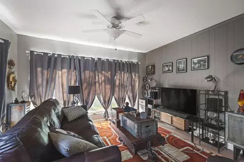 Living - 1312 S Walnut Ave, Freeport, IL 61032 photo 3 of 3