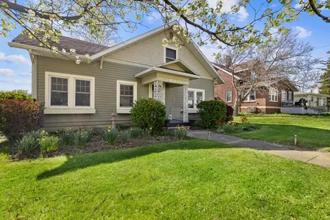 Exterior - 1312 S Walnut Ave, Freeport, IL 61032 photo 2 of 8
