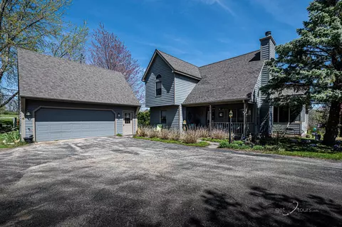 6 Beacon Trl, Galena, IL 61036