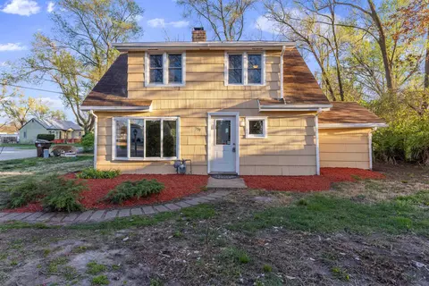 539 Superior Ave, Machesney Park, IL 61115