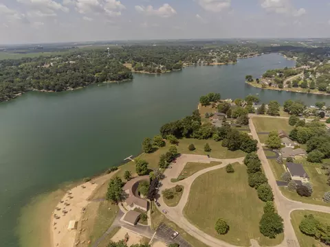 663 Southgate Dr, Lake Summerset, IL 61019 photo 4