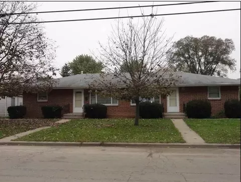 5601 Walker Ave, Loves Park, IL 61111