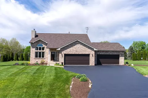 2410 King Cv, Belvidere, IL 61008