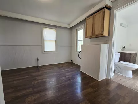 935 Grant Ave, Rockford, IL 61103 photo 17
