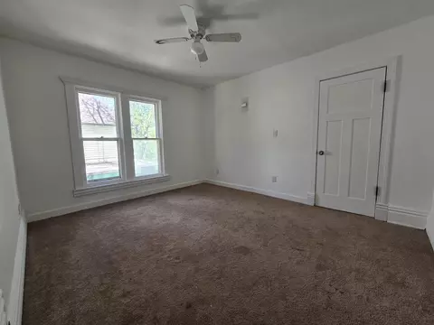 935 Grant Ave, Rockford, IL 61103 photo 24