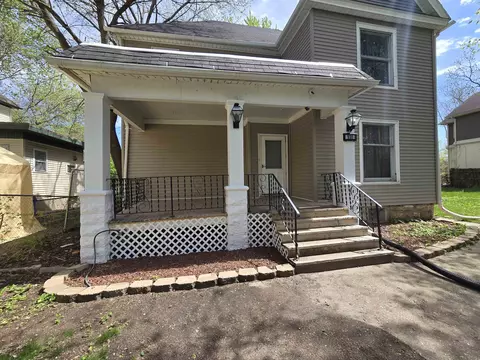 935 Grant Ave, Rockford, IL 61103 photo 4