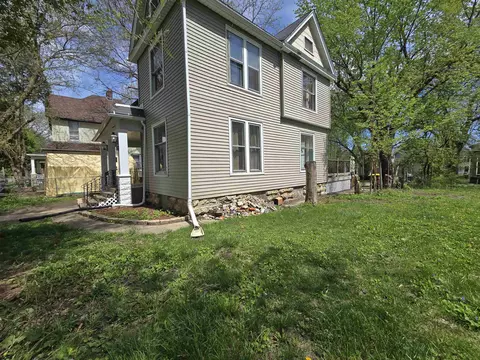 935 Grant Ave, Rockford, IL 61103 photo 34