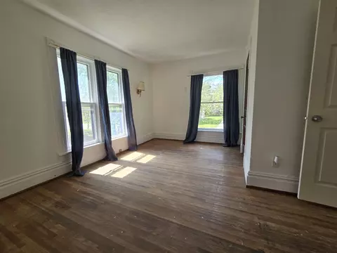 935 Grant Ave, Rockford, IL 61103 photo 22