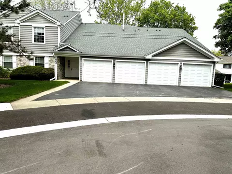 602 Fairbanks Ct, Schaumburg, IL 60194
