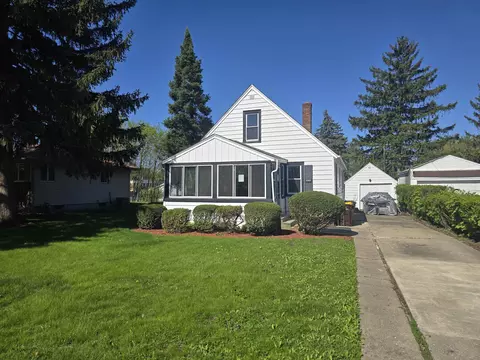1103 Kingsway Ave, Rockford, IL 61108