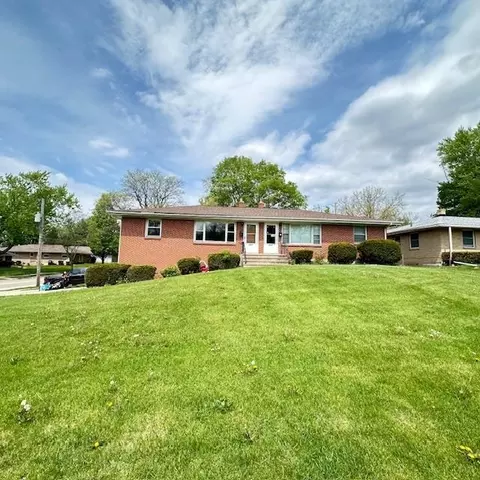 3504 Wind Point Dr, Rockford, IL 61108