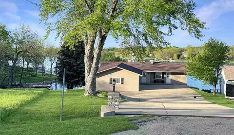 5-208 Heathcliff Dr, Lanark, IL 61046