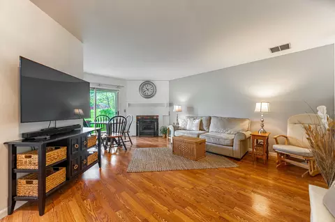 1117 Stillwater Rd, Elgin, IL 60120 photo 21