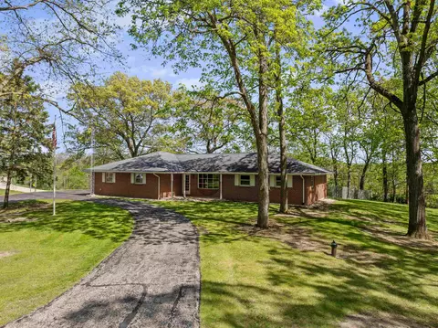 6447 E Possum Trl, Oregon, IL 61061
