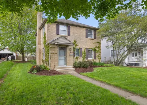 428 Dawson Ave, Rockford, IL 61107