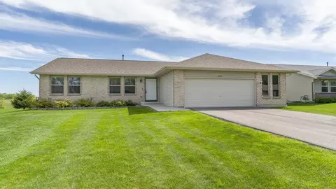 804 Acadia St, Roscoe, IL 61073