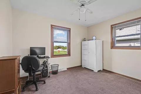 Bedroom - 1255 Lake Summerset Rd, Lake Summerset, IL 61019 photo 2 of 2