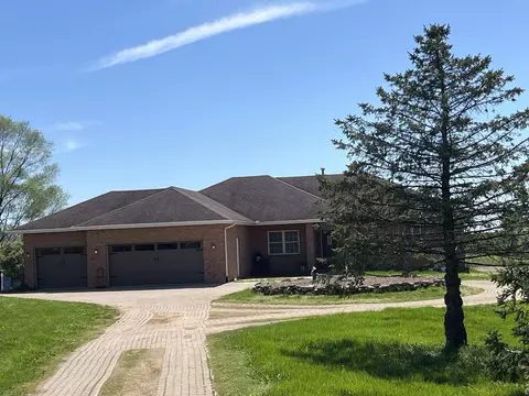 2978 W Rockton Rd, Rockton, IL 61072