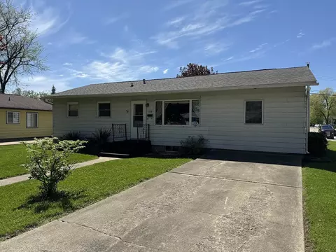 1719 19th Ave, Sterling, IL 61081