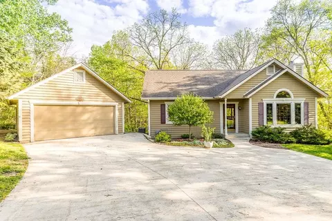 4 Sentinel Path, Galena, IL 61036