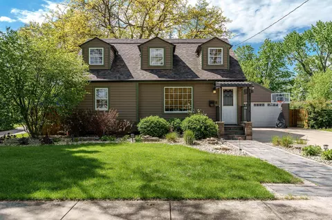 911 E Hosmer St, Loves Park, IL 61111