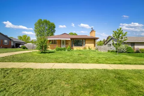 26 N Park Blvd, Freeport, IL 61032