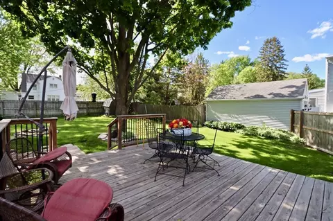 Exterior - 908 S Burchard St, Freeport, IL 61032 photo 3 of 5