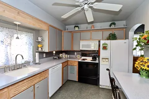 Kitchen - 908 S Burchard St, Freeport, IL 61032 photo 1 of 2