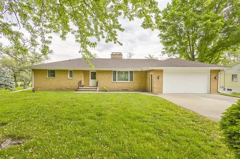 3716 Chippewa Ave, Rockford, IL 61102